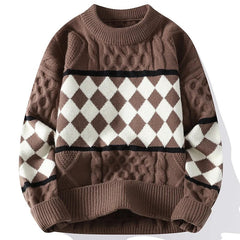 Elegant Argyle Patterned Sweater